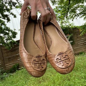Tory Burch Reva Brown Croc Leather Ballet Flats, size 8